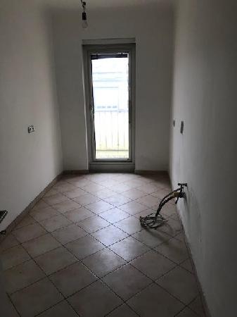 Kche mit Balkontr